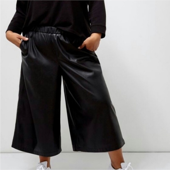 New Lane Bryant faux leather wide leg crop pants plus size women’s 28 - Picture 6 of 7